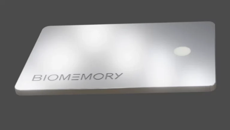 French Startup Selling $1,000 DNA Storage Cards Capable of Storing Messages in Genetic Code